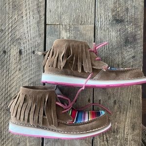 NWT Ariat moccasins